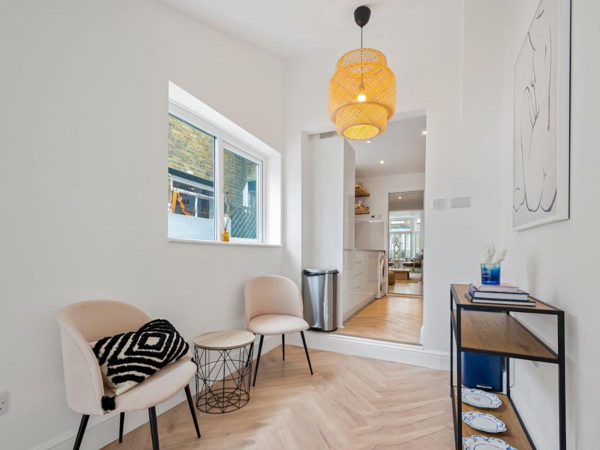 Pass The Keys 3 Bed Scandi Heaven Minutes From The Beach ウィスタブル エクステリア 写真